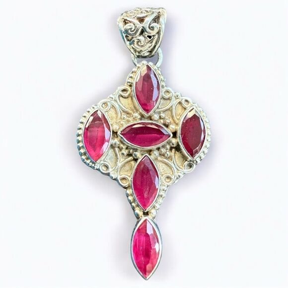 VINTAGE STERLING SILVER & RUBY MARQUISE PENDANT ✨